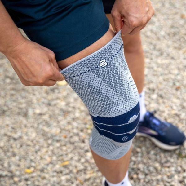 Genouillère GenuTrain A3 - Arthrose en varus - Latéralisation de la rotule - Genou Droit