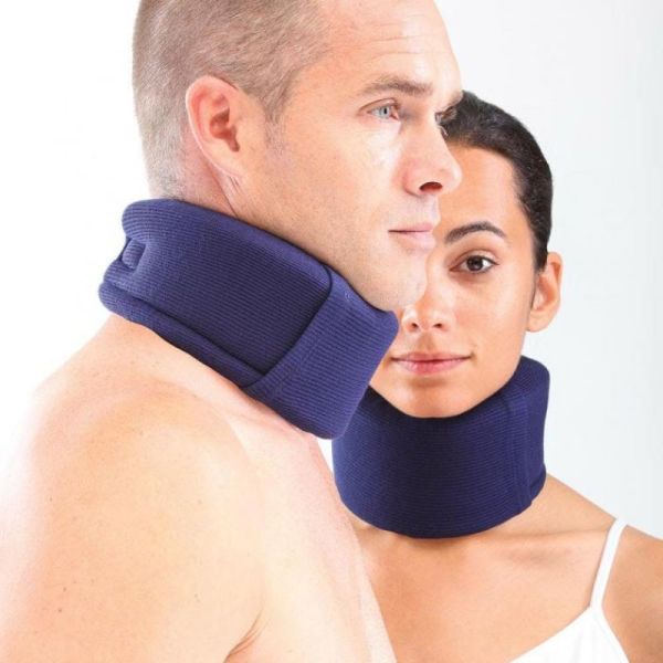 Collier cervical Bleu marine - C1 - Hauteur de cou 7,5 CM